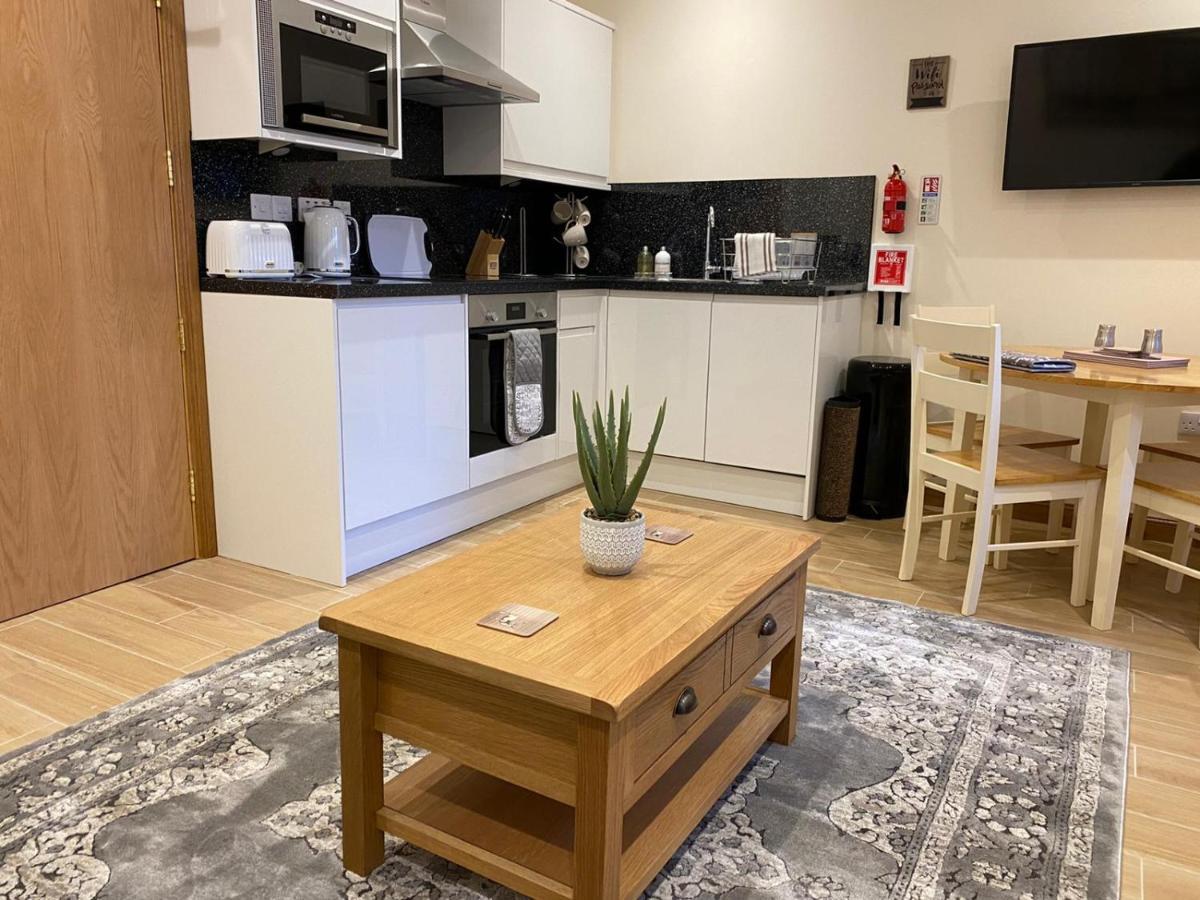 Waverley Inn Holiday Apartments Inverness Bagian luar foto