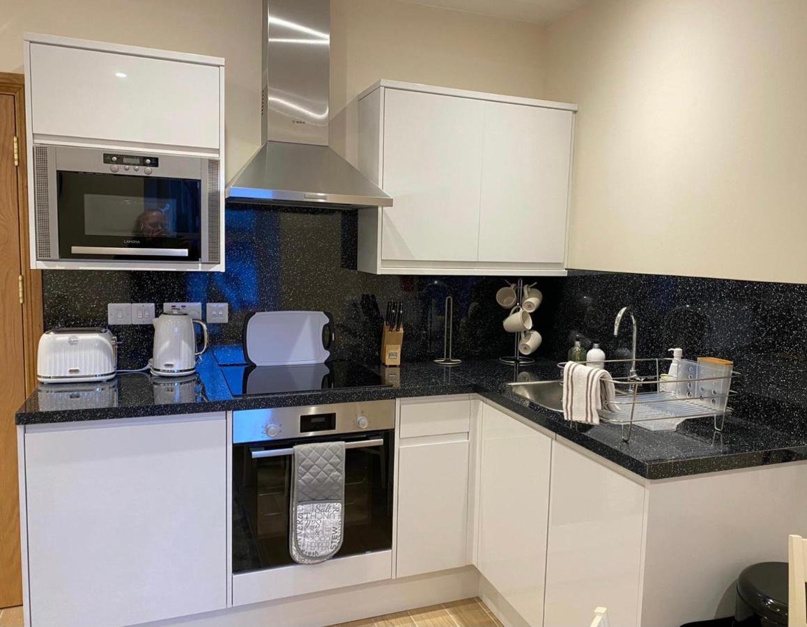 Waverley Inn Holiday Apartments Inverness Bagian luar foto