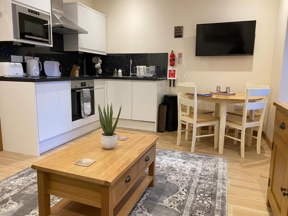 Waverley Inn Holiday Apartments Inverness Bagian luar foto