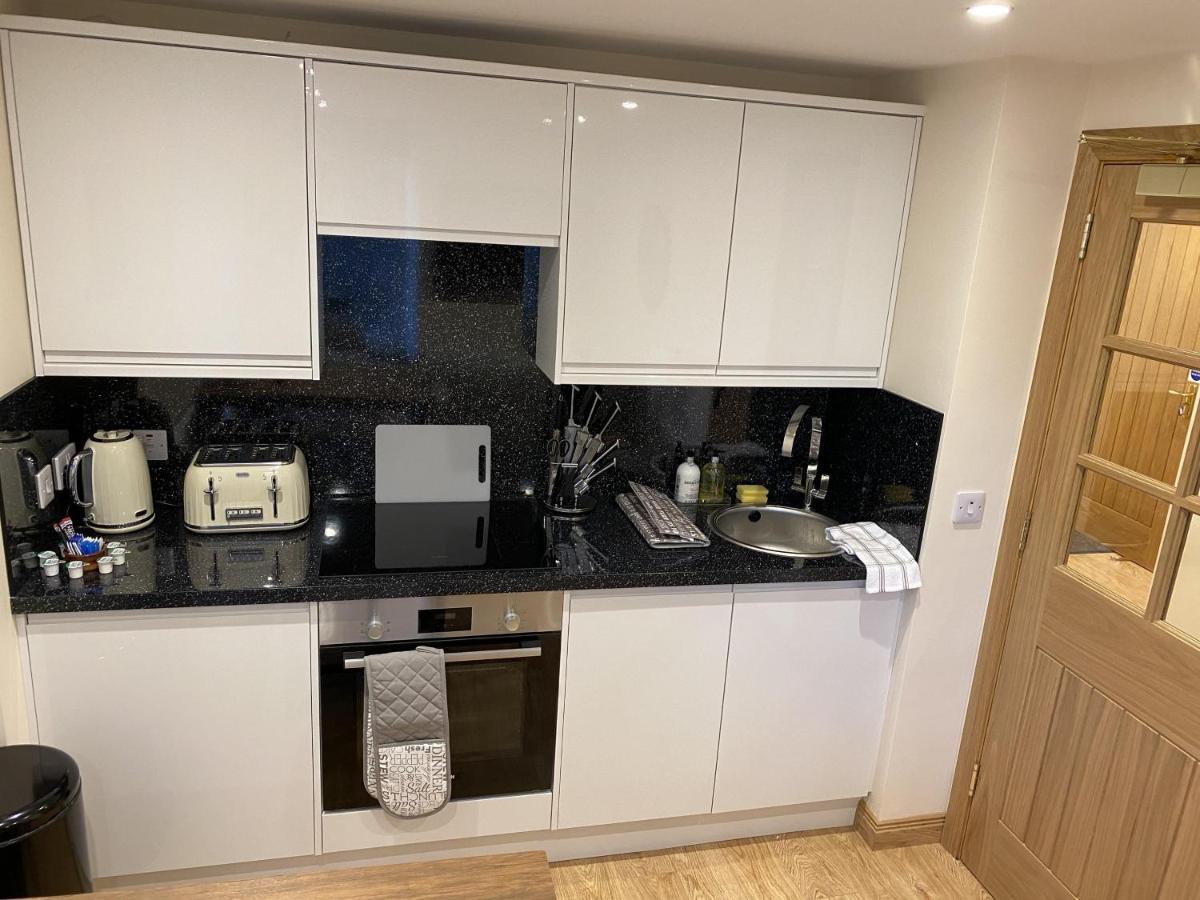 Waverley Inn Holiday Apartments Inverness Bagian luar foto