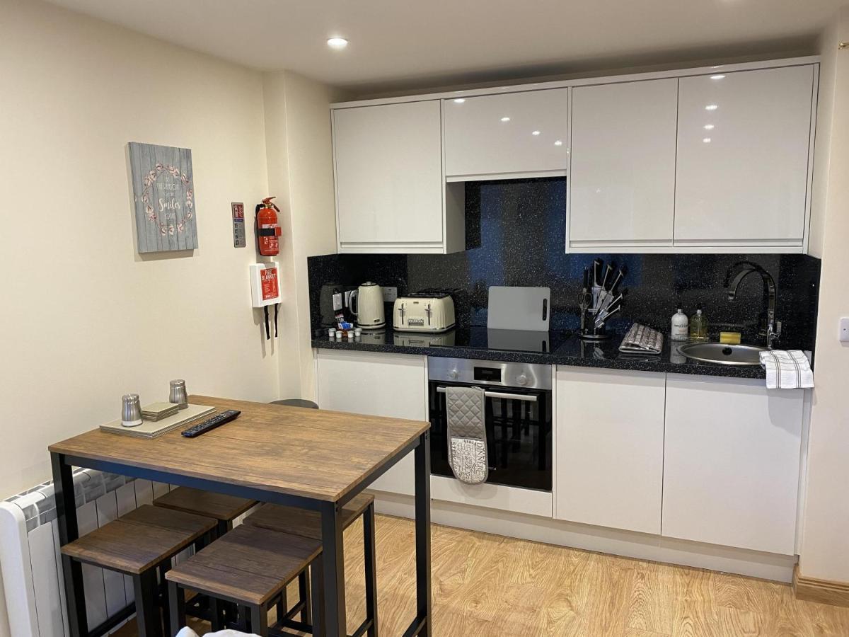 Waverley Inn Holiday Apartments Inverness Bagian luar foto