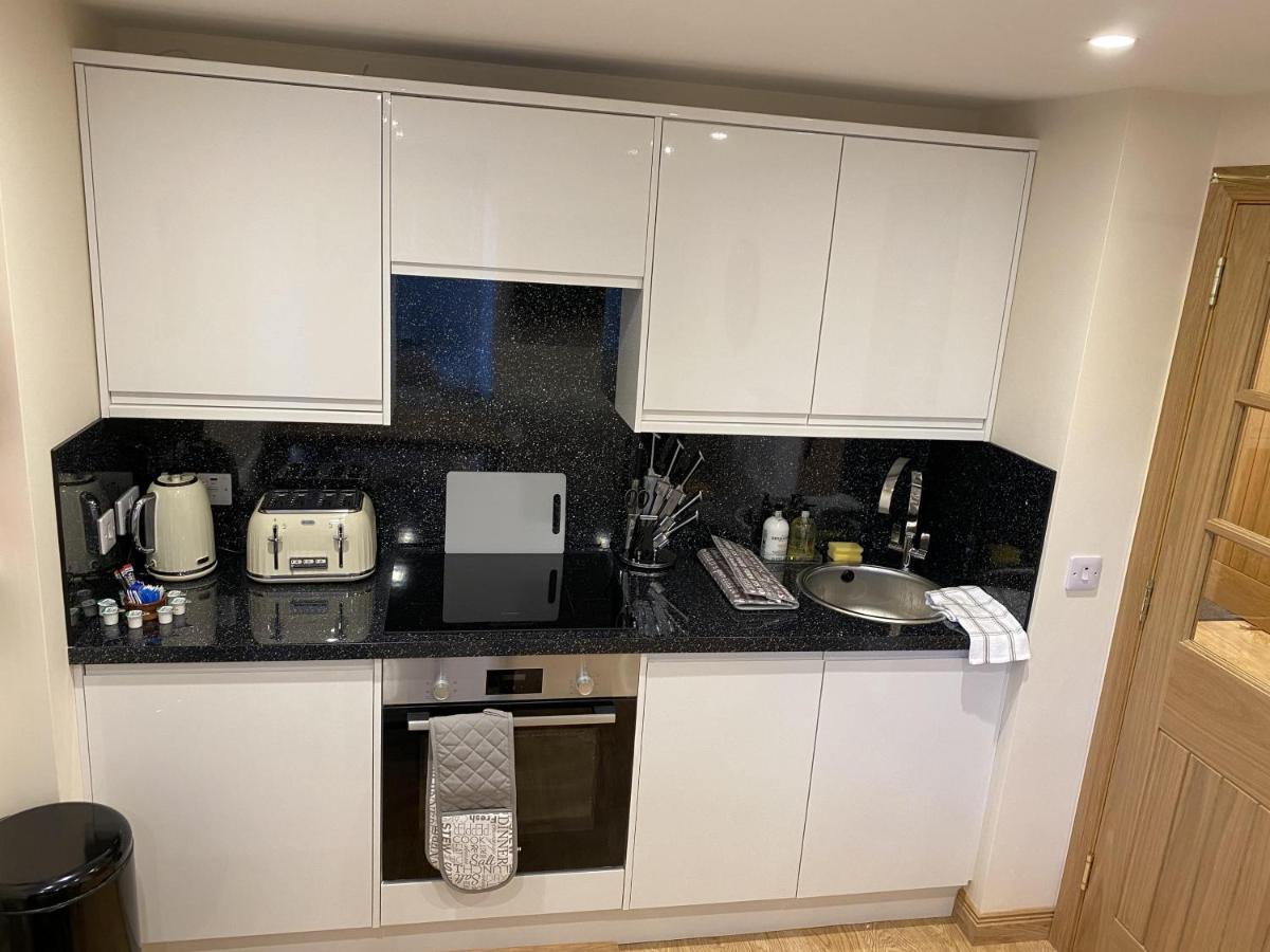 Waverley Inn Holiday Apartments Inverness Bagian luar foto