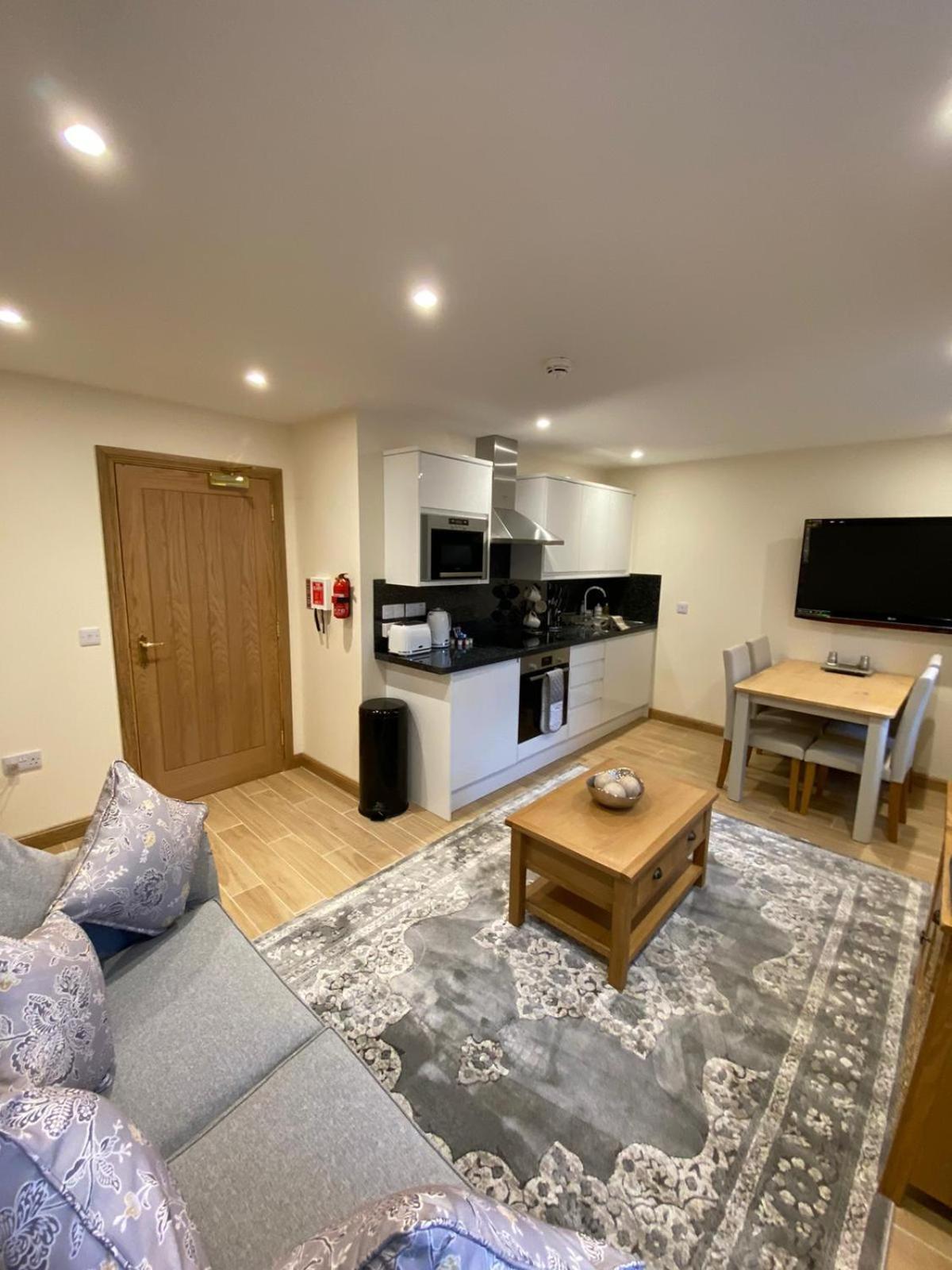 Waverley Inn Holiday Apartments Inverness Ruang foto