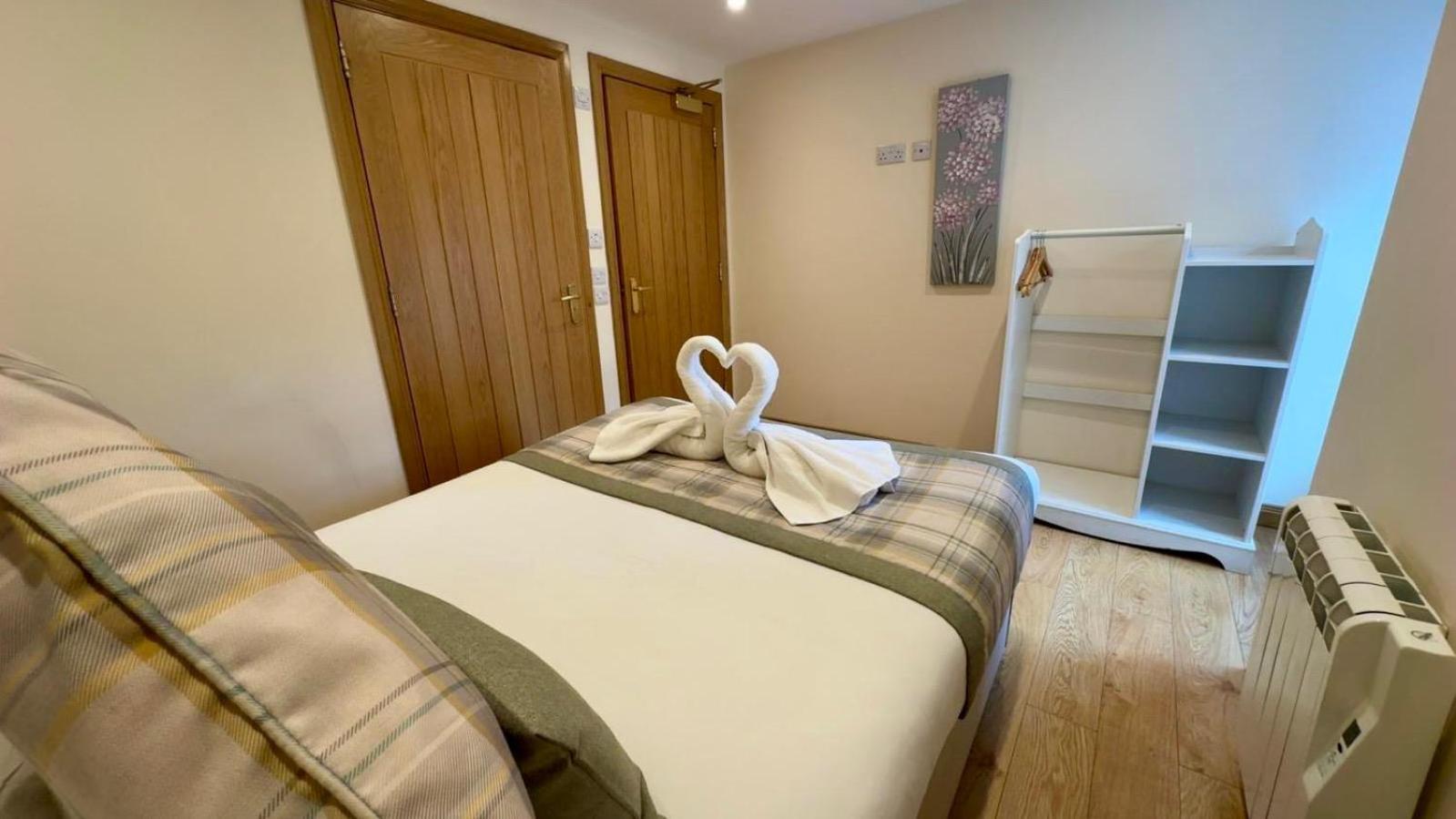 Waverley Inn Holiday Apartments Inverness Bagian luar foto