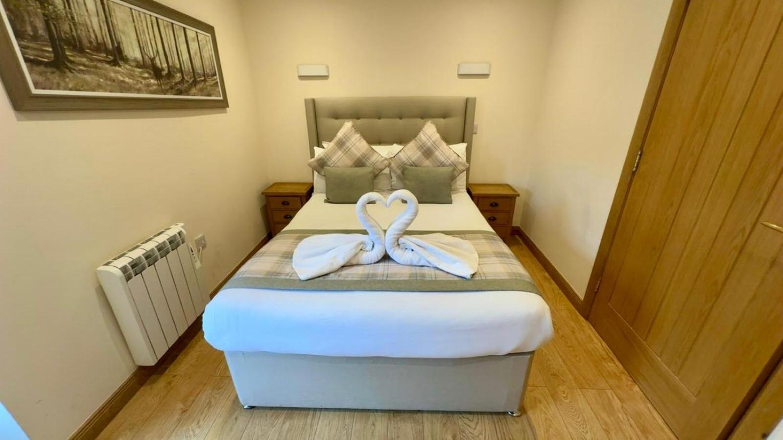 Waverley Inn Holiday Apartments Inverness Bagian luar foto